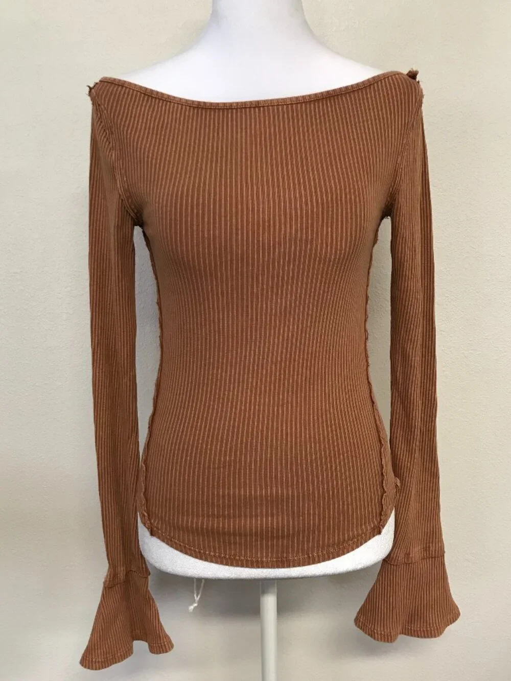 Free People We The Free Soul Sister Ribbed Bell Sleeve Top XS NWOT Cedarwood